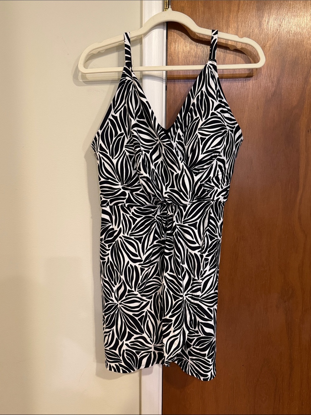 Lands' End Black and White Leaf Print Swimsuit